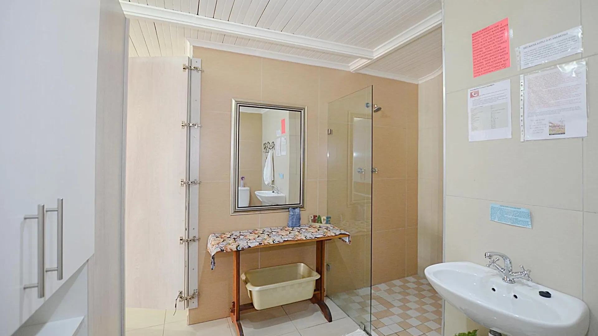 *** Guest house Arum Field Accommodation Table View South Africa